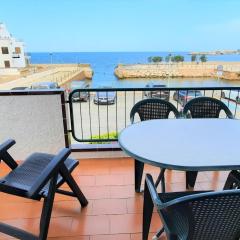 Apartamento Excelente en Primera Línea de Mar en Sant Carles, Llançà - ES-170-73