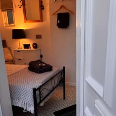 Santalijshoteliers private entrance RM 1B