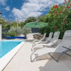 Lulani Soline Pool Apartment