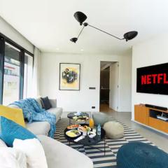 Elite Penthouse in Racine City View Terrace & Luxury