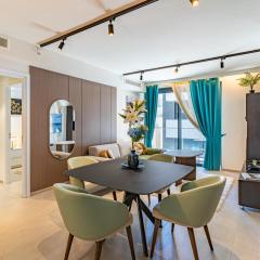 Mercury Suites Apartment with Pool Access in St Julians