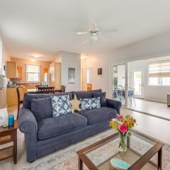 1 Mi to Moody Beach Cottage with Pool Access!