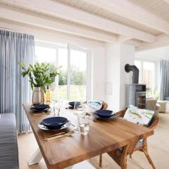 Villa am See für bis zu 6 Personen mit Kaminofen, Badewanne und Sauna - Haustiere herzlich willkommen, direkt am Wasser gelegen