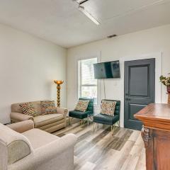 Close to Beach Walkable Galveston Getaway!