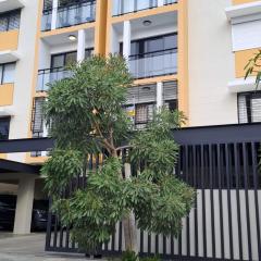 Hermoso, Comodo y Discreto Apartamento a un paso del parque mirador sur