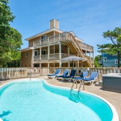 Stylish Home with Pool Hot Tub & Walk to Beach