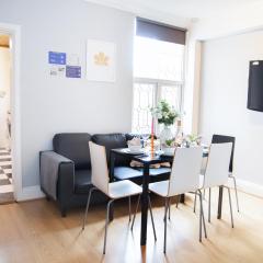 Modern, Spacious Home Ideal for Work Teams and Groups