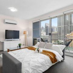 A Cozy City-View Stay Near Darling Harbour