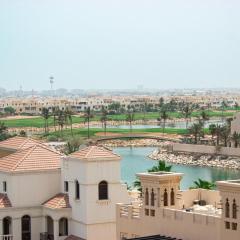 Cozy One Bedroom with Golf & Lake View Spacious & Fully Furnished