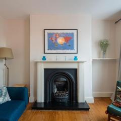 Quaint 1BD Victorian Flat in Iconic Neighbourhood