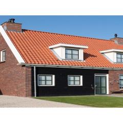 Holiday home with whirlpool and sauna in a quiet area in Zeeland