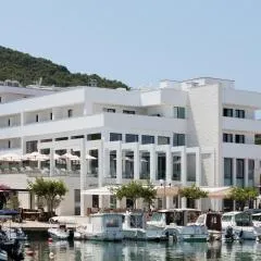 Hotel Preko Ugljan Island, Curio Collection By Hilton