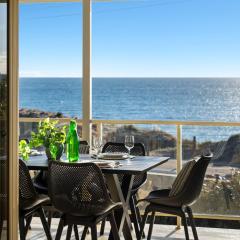 Pet-friendly Beachfront Family Retreat