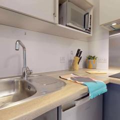 Student only luxury Studio at Sterling court