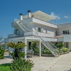 Luxury Levaina Villa Sleeps 8 on the Amalfi Coast
