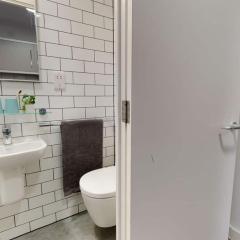 Students Only Bronze Studio Mid Level Shoreditch Residence