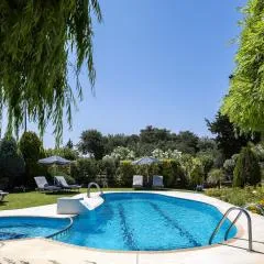 Villa Lambros