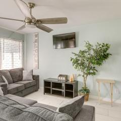 5 Mi to Boat Cruises! WPB Retreat with Pool Access