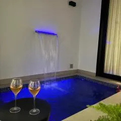 Casa Rural con piscina privada en casco urbano de Náquera Botigueta 25