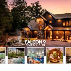 Falcon 9 - Luxury Cabin, Pool, Playground, Game Room & More