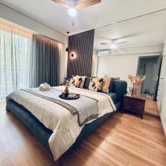 Modern Athenian Riviera Apartment