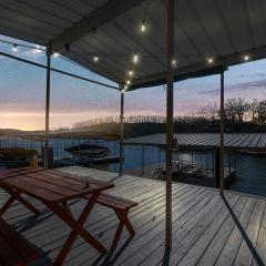 Bearcat Bungalows - Two Homes One Rental - Sleeps 22