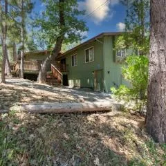 Immersed in Nature Manzanita Cabin with Hot Tub