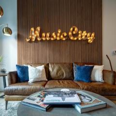 Trendy Condo Close to Nissan Stadium