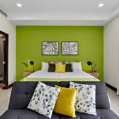 Beautifully Decorated In The Heart Of Town