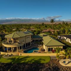 Hale Mele 2 with Panoramic Golf Course View, private Pool, Hot Tub, Golf Cart and E-Bikes