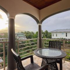 Deity Divine Suite - 12 min from UVF Airport