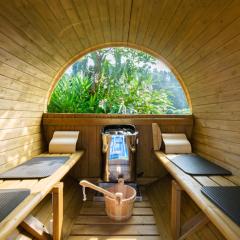 イヌサウナリゾート伊豆白浜 愛犬と焚火とバレルサウナの暖かいヴィラ