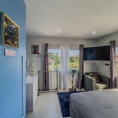 Khepri Soleil Suite - 12min from UVF Airport
