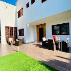Luxury 6-bedroom villa with pool and gardens