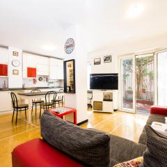 JOIVY Bright 2-Bedroom Flat with Terrace near the Beach