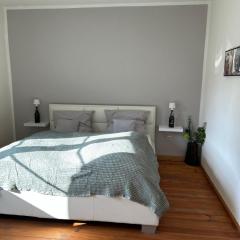 Charmante 2-Zi-Altbau-Wohnung - 5 Min zum Dom