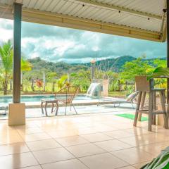 Casa Oasis Tranquility by the Pool & Greenery