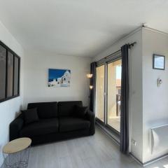 Appartement T1 à 50m du lac avec piscine, salle de jeux et parking, idéal famille/amis - FR-1-379-63