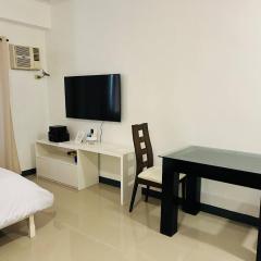 Cozy Studio in Paraaque - Perfect for Transients and Long-Stayers Alike
