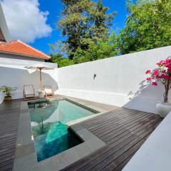 Kia Kaha Peaceful 2BR 2BA Villa with Pool in Bukit