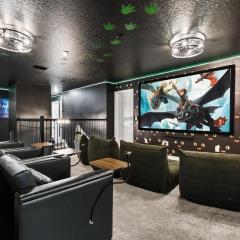 Upstay ChampionsGate 9BR Villa with Pool & Cinema