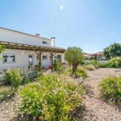 Quiet 2BR House w/ Garden – Near Beach | By Airnest