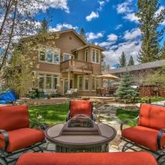 Stunning Forest Retreat - Walk to upper Truckee river