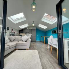 Westward Ho! Dog Friendly - 3 Bedrooms, Sea Views & Space to Relax