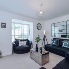 Stunning Riverside 3-Bed Home by 53 Degrees Property in Manchester with Garden & FREE Parking!