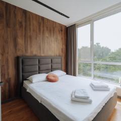 Quiet 1BR Retreat 2min to Transit and Shops