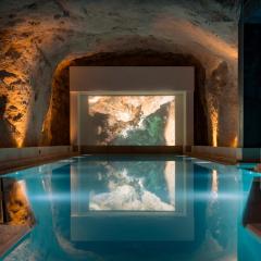 Mercury Suites Apartment with Pool Access in St Julians