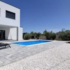 MB House