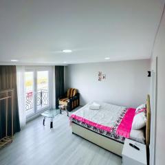 BlueMare Airport Suites