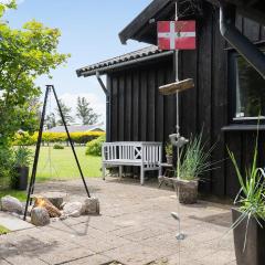 2 Bedroom Gorgeous Home In Hjørring